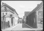 Ågatan i Linköping.

Bilder från gatuhörn i staden Linköping åren 1909 till 1913. Bilderna är tagna i centrala Linköping i ett projekt att dokumentera Linköping för Linköpings stad.