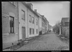 Trädgårdsgatan. Anna Löfgrens hembageri i Linköping. Gatuvy i centrala Linköping.

Bilder från gatuhörn i staden Linköping åren 1909 till 1913. Bilderna är tagna i centrala Linköping i ett projekt att dokumentera Linköping för Linköpings stad.