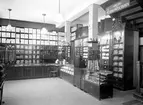 Interiör från CGC:s ursprungliga butik på Kungsgatan 20. Bilden togs 1935.