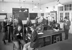 Laboration för blivande folkskolelärare vid seminariet i Karlstad år 1935.