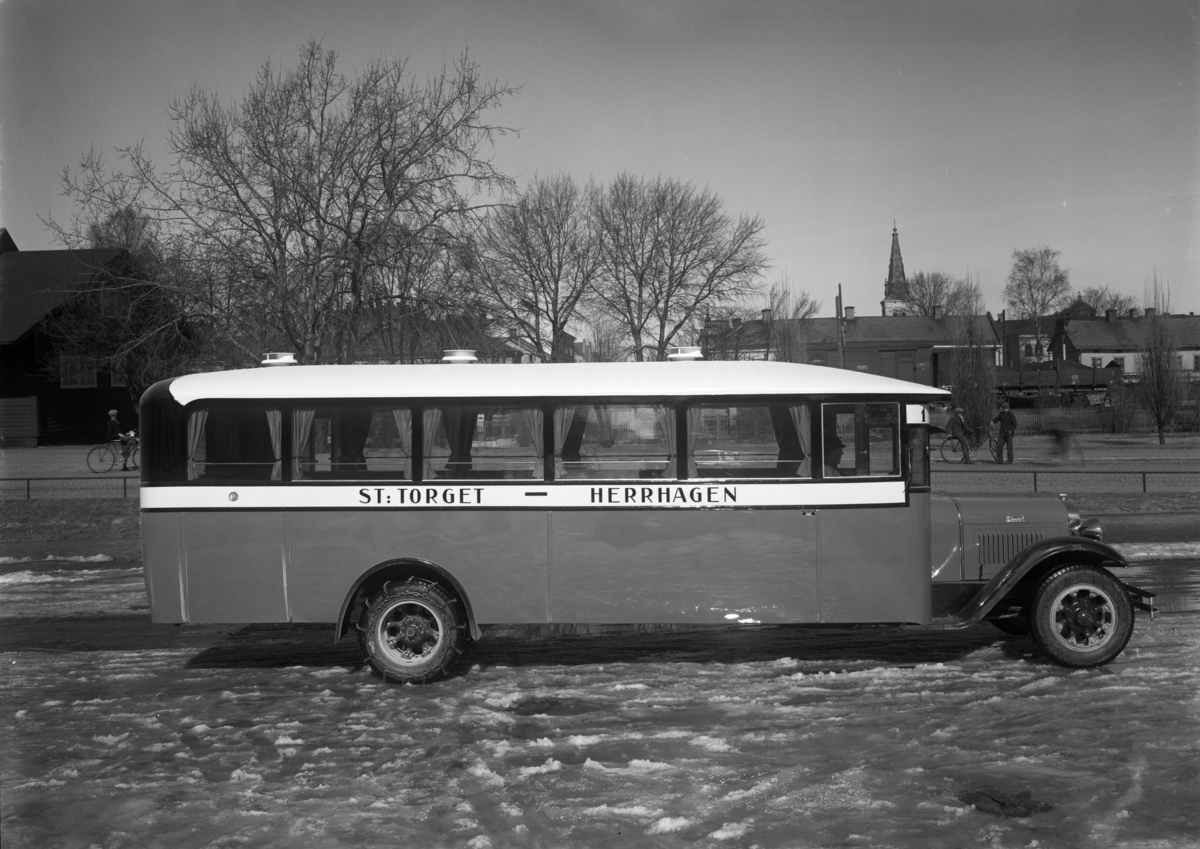 Stewartbuss. Stora Torget - Herrhagen