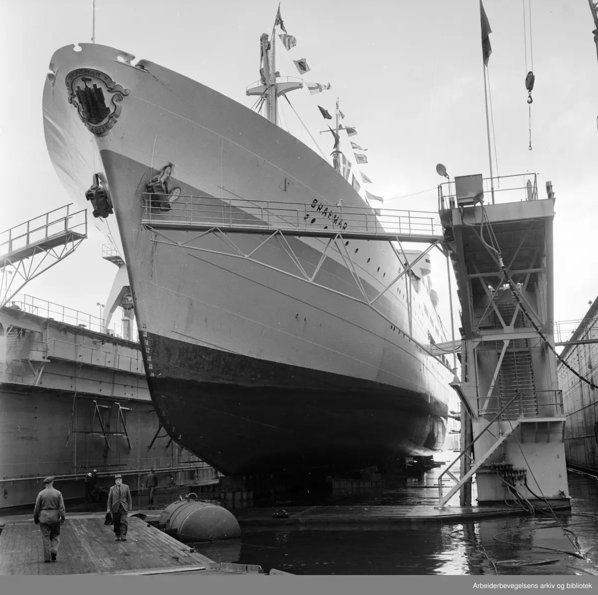 Ny flytedokk på Nylands Verksted. Fred. Olsens "M/S Braemar". Oktober 1962