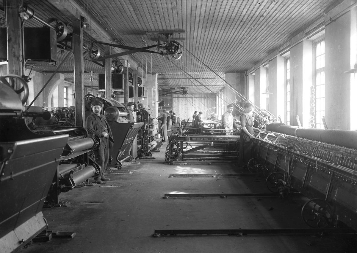 Interiör från Karlstads Spinneri & Väveri på en bild från början av 1920-talet.