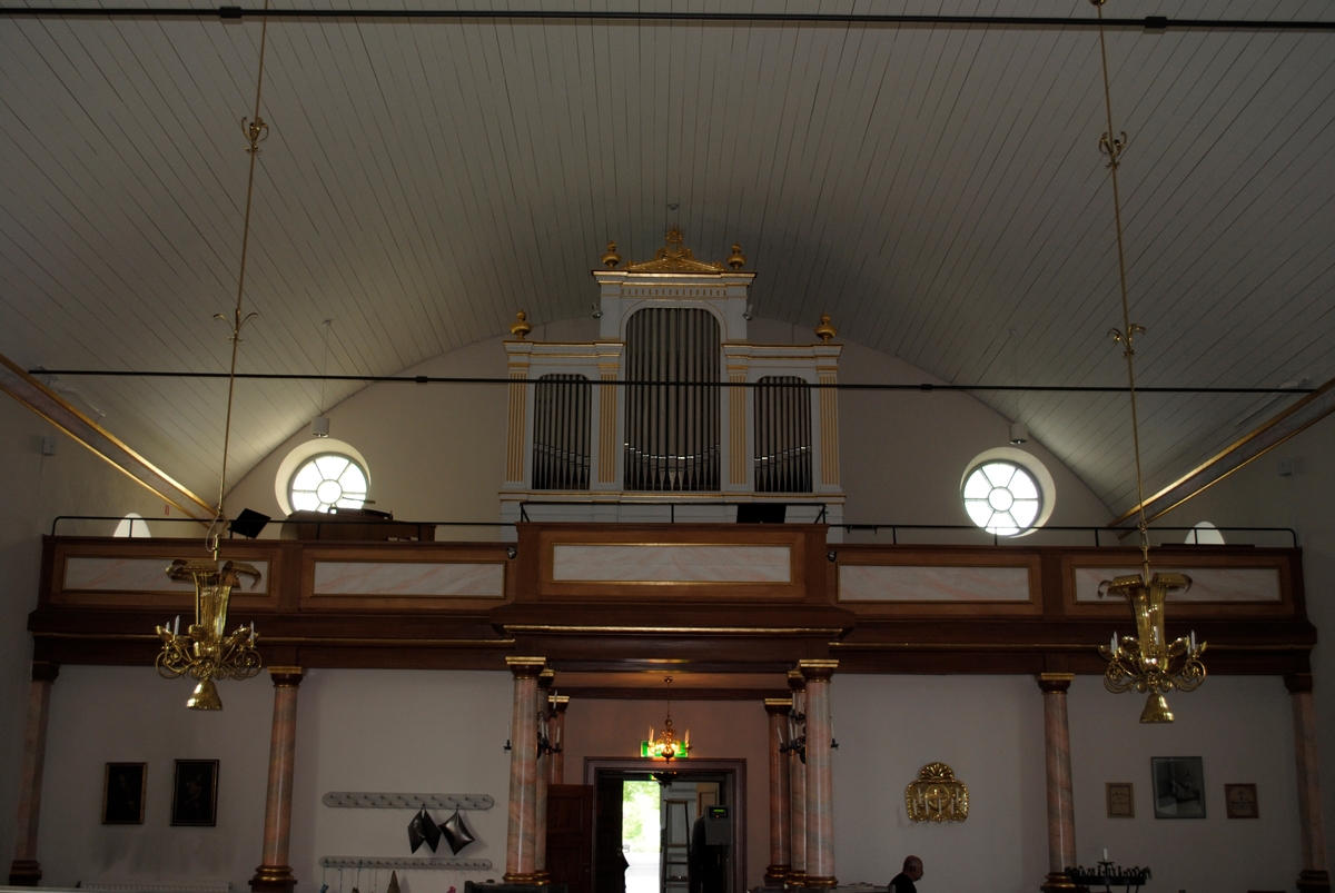 Interiör i Silbodals kyrka i Årjäng.