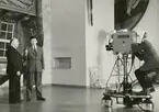 Bild från arbetet vid en televisionsutsändning från Statens Sjöhistoriska Museet fredagen den 22 januari 1955.