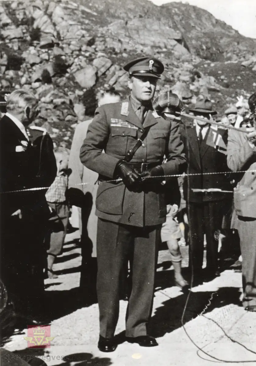 Kronprins Olav åpner Eigerøy bru 1951.