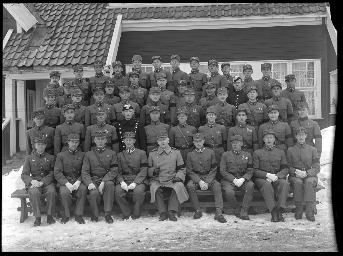 Gruppebilde av militære på Trandum leir 