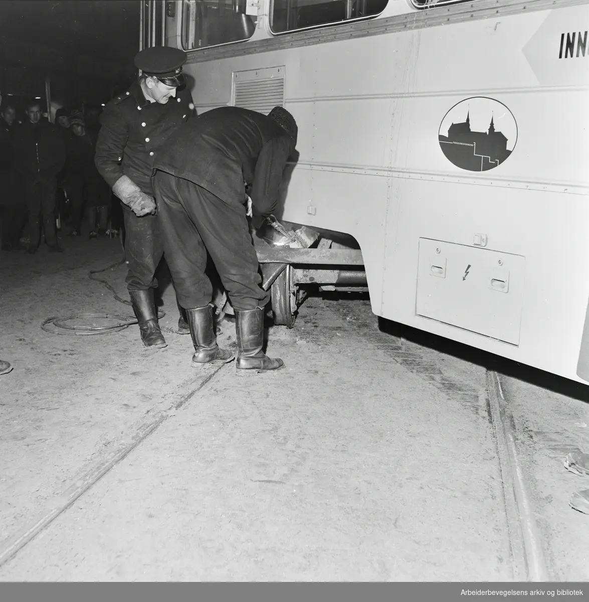 Sporvogn i kollisjon ved Kirkeristen. Januar 1966