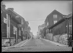 Nygatan i Linköping. Gatuvy. Kullersten.

Bilder från gatuhörn i staden Linköping åren 1909 till 1913. Bilderna är tagna i centrala Linköping i ett projekt att dokumentera Linköping för Linköpings stad.