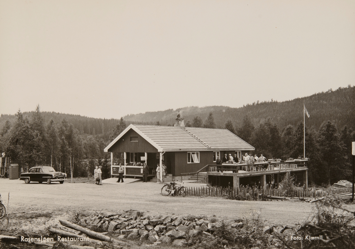 Postkort, Stange, Romedal, Rasensjøen, Rasasjøen, NAF avdeling Hamar kjøpte Søndre Rasen i 1952 for å bli brukt som campingplass og feriested, kafeteria, bil,
