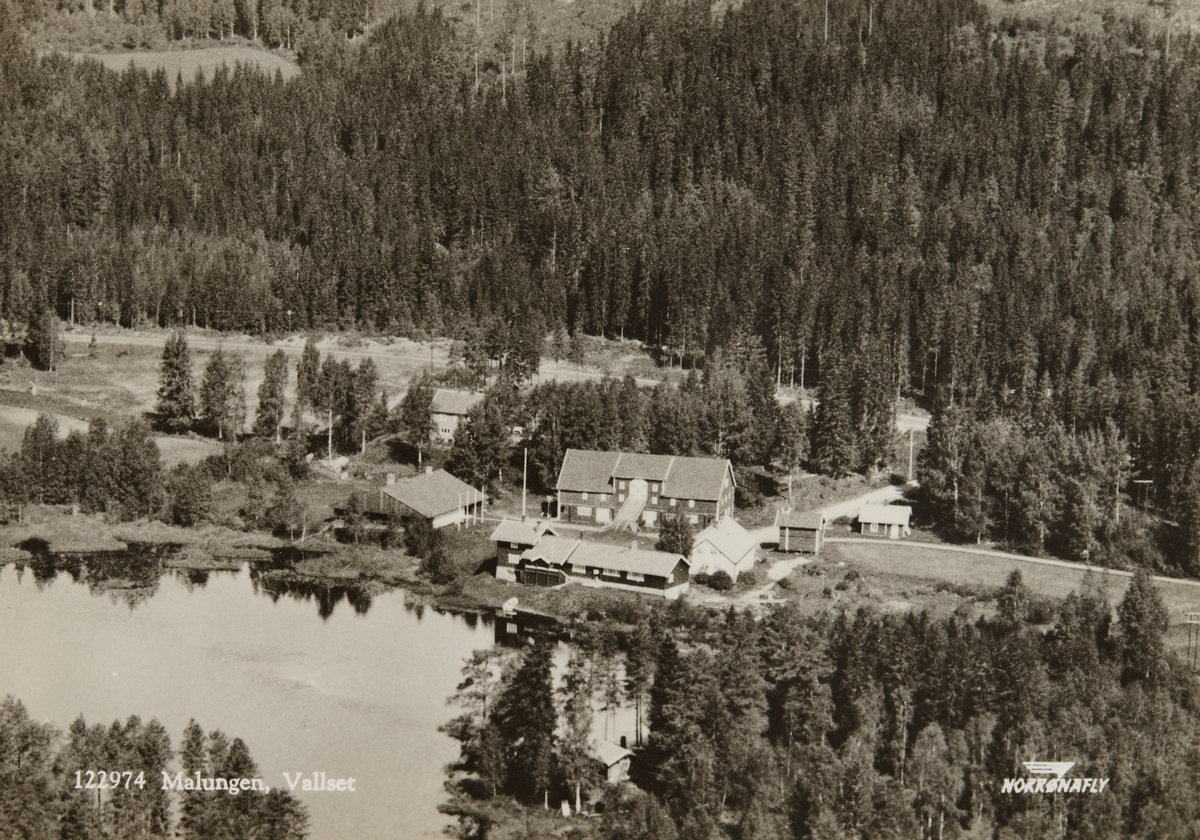 Postkort, Stange, flyfoto, Romedal almenning, Malungen gjestegård, Malungtjernet,