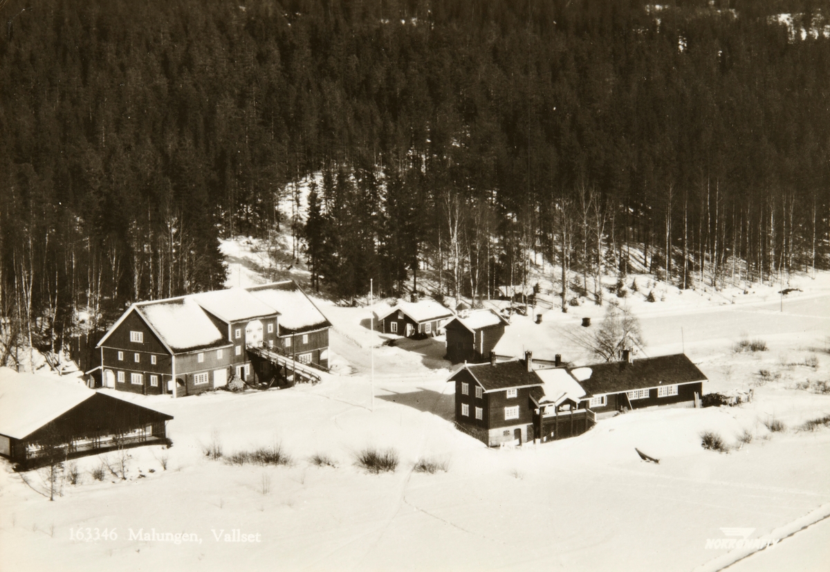 Postkort, Stange, flyfoto, Romedal almenning, Malungen gjestegård, vinter