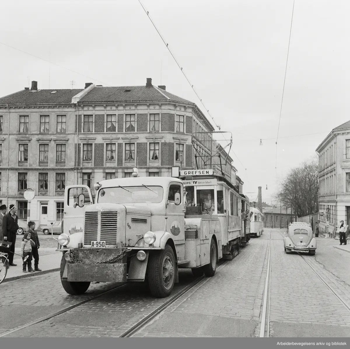 Trikkestans i Vogts gate. 27/3 1960
