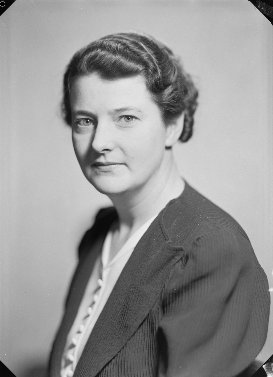 Svanhild Schrøder