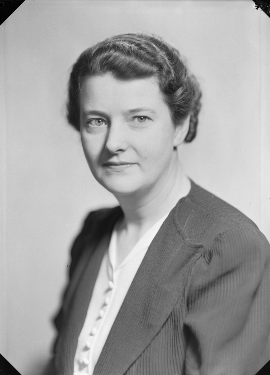 Svanhild Schrøder