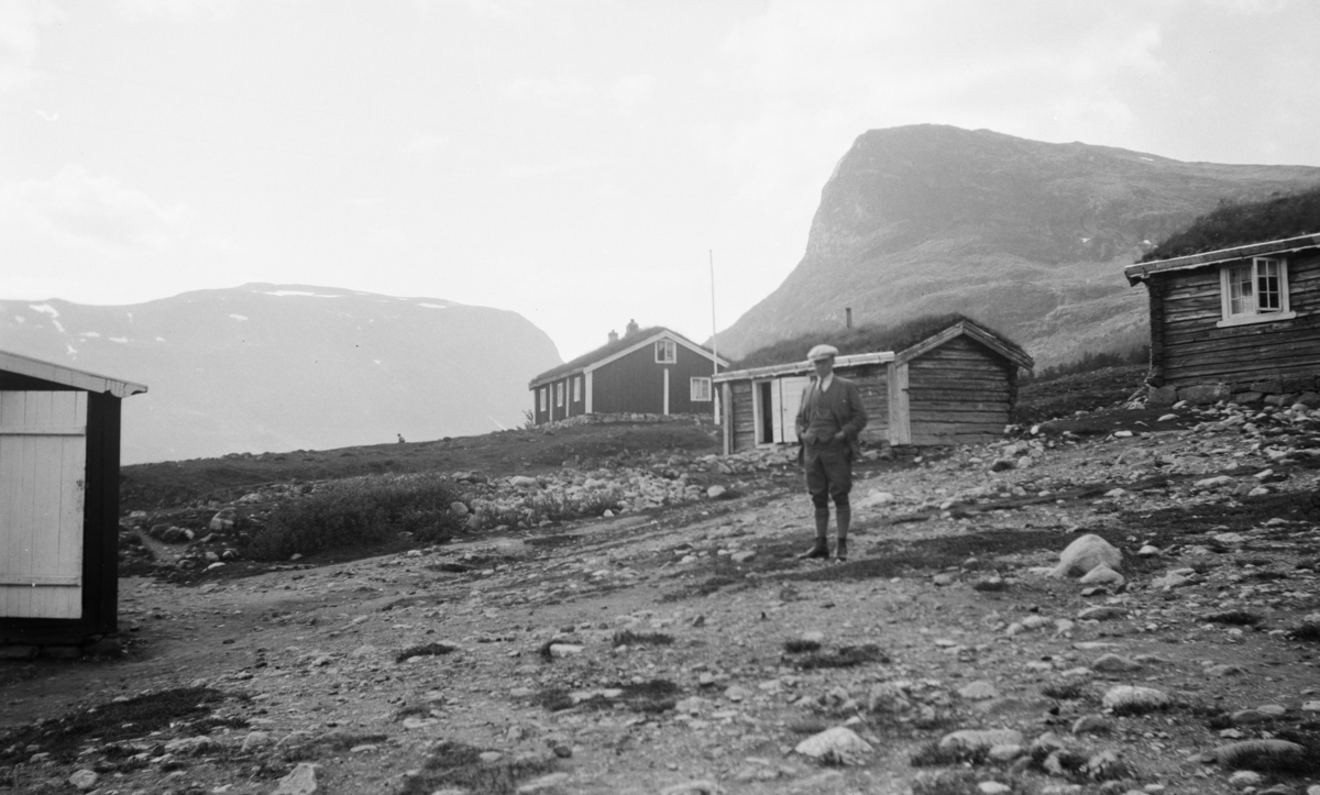 Sikkilsdalsseter med Sikkilsdalshornet i bakgrunnen