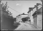 Barnhemsgatan i Linköping.

Bilder från gatuhörn i staden Linköping åren 1909 till 1913. Bilderna är tagna i centrala Linköping i ett projekt att dokumentera Linköping för Linköpings stad.