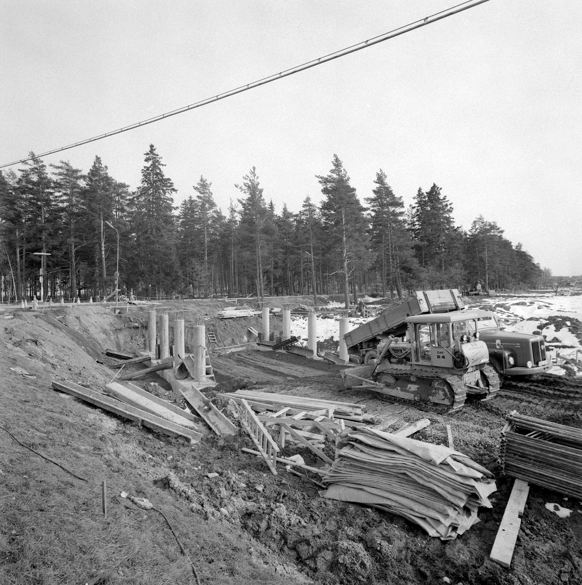 "Valla-snurren" står det i fotografens liggare för just detta uppdrag en dag i mars 1974. Och även om han tänkte på den blivande rondellen var säkert upplevelsen av den omfattande byggarbetsplatsen rörig.