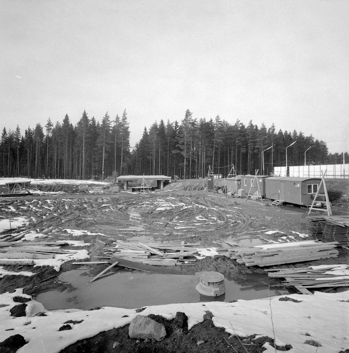 "Valla-snurren" står det i fotografens liggare för just detta uppdrag en dag i mars 1974. Och även om han tänkte på den blivande rondellen var säkert upplevelsen av den omfattande byggarbetsplatsen rörig.