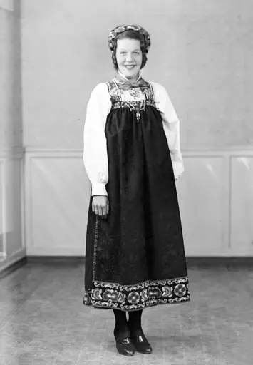 Portrett B, ukjent kvinne