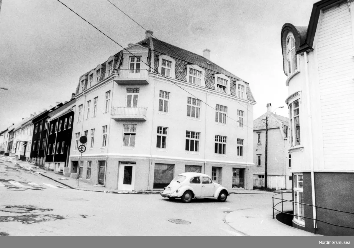 Marstrandsgate 20 på Kirklandet i Kristiansund. Bildet er fra avisa Tidens Krav sitt arkiv i tidsrommet 1970-1994.