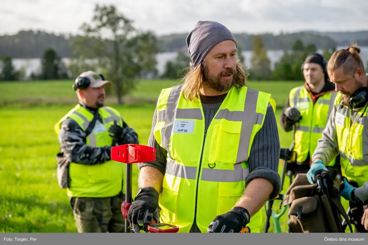 Arkeologisk undersökning med metallsökare i Södra Husby Nora 2023