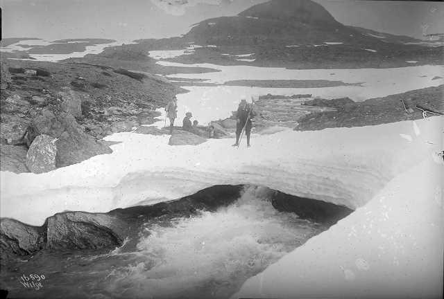 Prot: Finse Aurland  Isbro
Konv: Isbro ved Steinbergdalen