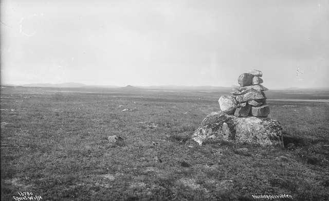 Prot: Hardangervidden En Varde