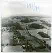 Västerås.
Flygfoto över Svartån vid Hovdesta från NNV, 1970.