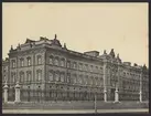 Bilden visar Buckingham Palace i London.