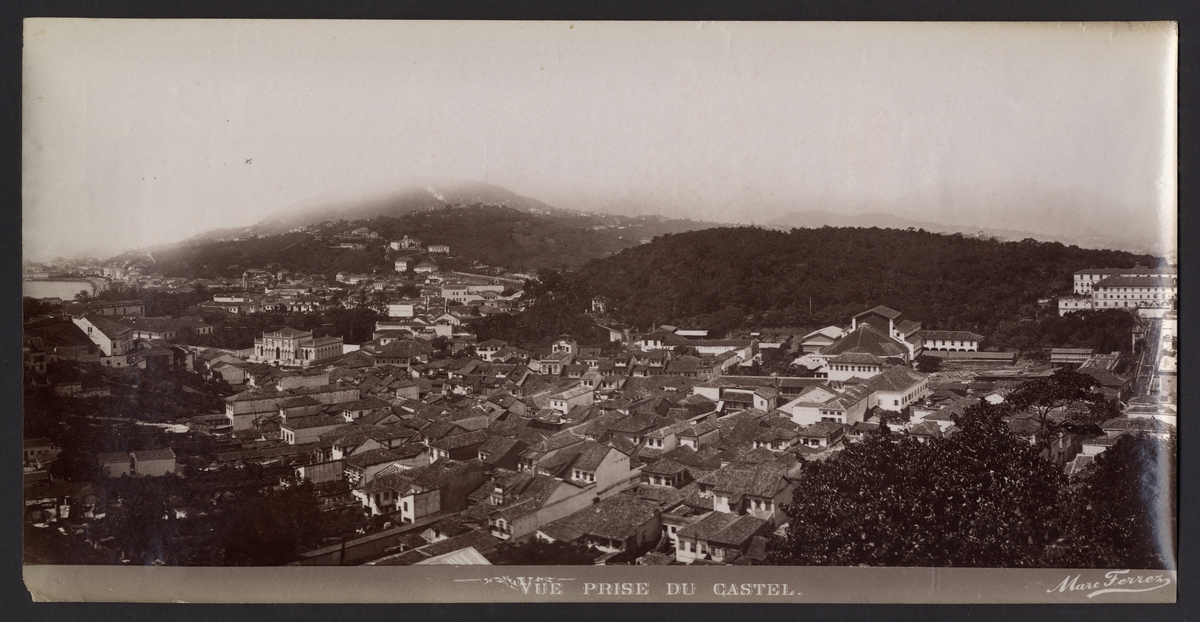Bilden föreställer en vy över Rio de Janeiro från kastellet.