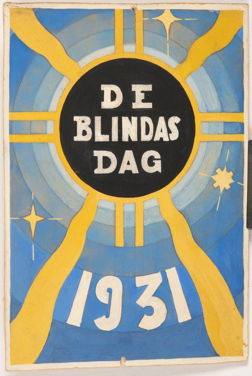 Illustration till reklamannons till De Blindas Dag.

Bilden har en svart cirkel med texten "DE BLINDAS DAG", runt cirkeln finns en gul kontur som strålar ut strålar likt en sol. Bakgruden har olika nyanser av blått i cirkelformer runt den svarta cirkeln, det finns även tre stjärnor. Längst ner står årtalet 1931.