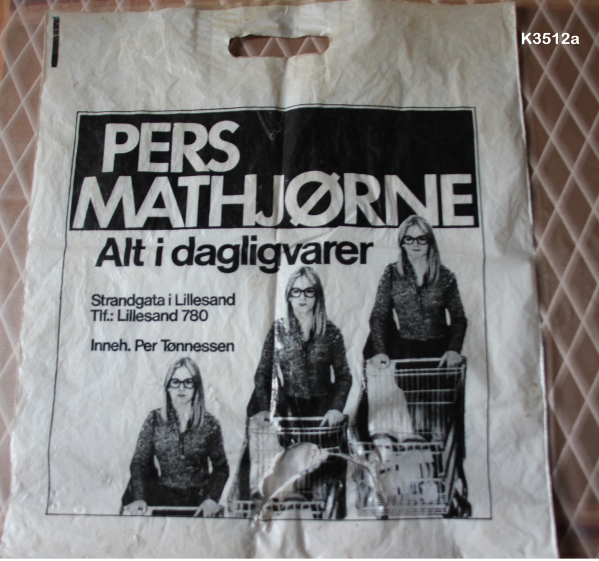 a) Reklame
Plastpose,hvit. Påskrift: Pers Mathjørne. Alt i dageligvarer. Strandgata i Lillesand. TLF.: 780. Innehaver Per Tønnesen.
b) Informasjon og reklame.
Lillesand sommer 1991. Utgiver Round Table, Lillesand.  24 sider, 12 blader.
c) Katalog (Hefte). "Rosenberg og Norway".
10 sider fotografier av barn med bunader. I farger. Foto fra Helges Studio og trykk fra Terjes Trykkeri Lillesand. Frabrikk 1950-1975. 10 sider.
A.S. Rosenberg Konfeksjonsfabrikk, 4790 Lillesand, Norway. Tlf. (042) 70066.