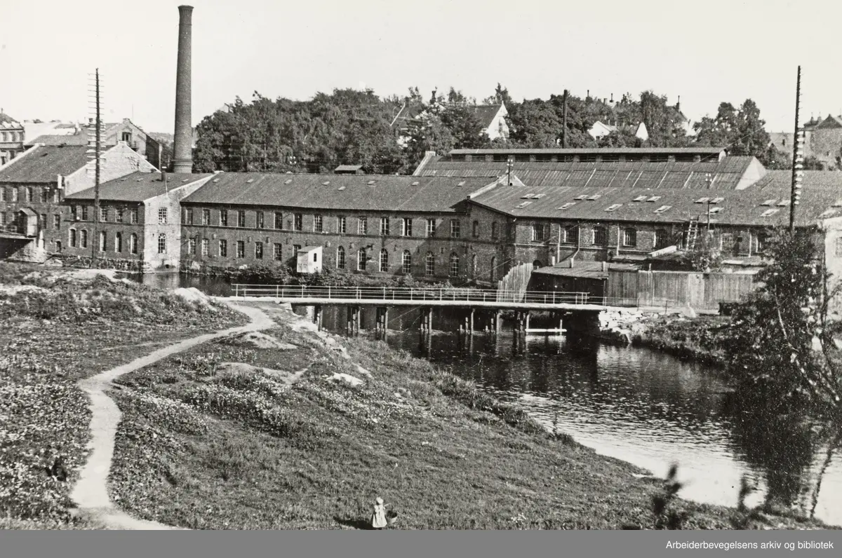 Myrens Verksteder. Myraløkka. Akerselva. Udatert