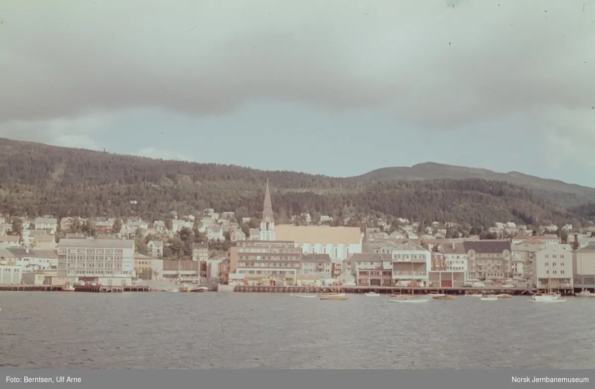 Ombord på bilfergen BF Romsdal fra Vestnes, her ved Molde