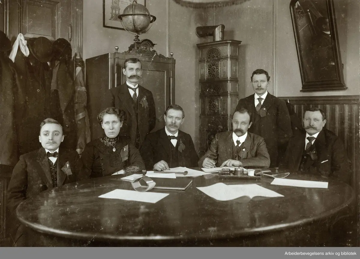Styret i Kristiania Arbeidersamfunds Sangkor. Oslo Arbeidersamfunn. 1914
