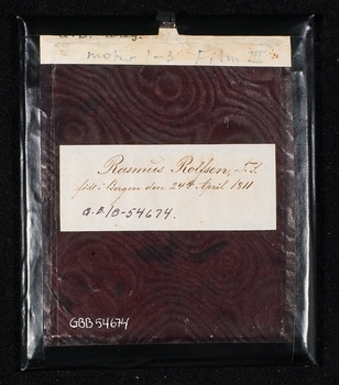 Daguerreotypi av Rasmus Rolfsen (f. 1811). Lett håndkolorert.