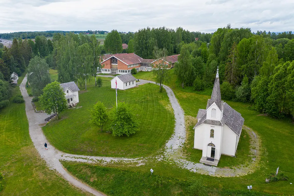 Dronefoto over friluftsmuseet.