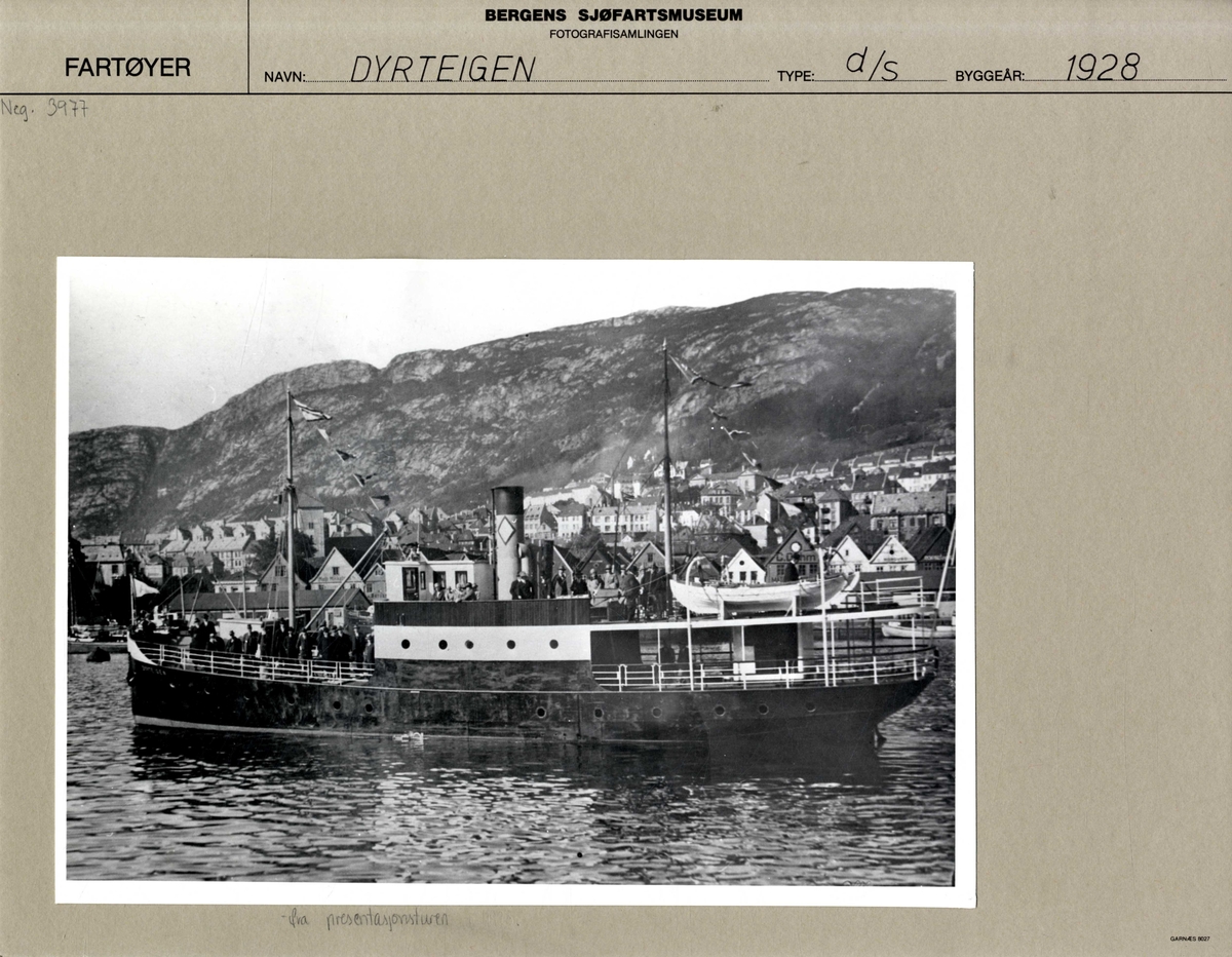 DS DYRTEIGEN (bygget 1928) i Bergen.