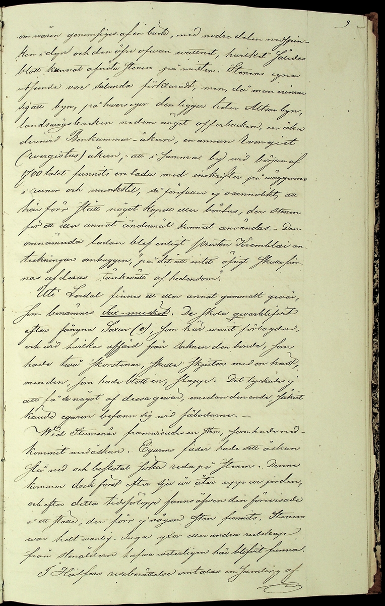 Reseberättelse om en antikvarisk undersökningsresa under juli och augusti månader år 1867 av läroverksadjunkten O. W. Wahlin. 

Socknar som är beskrivna: 
-Leksand (Sunnanäng, Hjortnäs, Sjugare, Gårda häll,Bergsäng, Tjuvholmen, Kärrongbron, Trutsudden, Drittnäs, Gullgatan, Kråkham, Björkberg,    Granberg, Laknäs, Flenberget, Skyberget, Hjortnäs). 
-Rättvik (Tina, Kyrkudden, Brottningen, Hällskärsudden, Kungshols-högen, Kungshamnsskär, Stumsnäs, Amnskär, Kungsviken, Erik Nicule's sten,    Stenen i Norränget, Kalken, Altsarbyn, Benkammar-åkern, Rvergistus åkern, Kyrkboden). 
-Ore (Vindförsberg, Dalfors)
-Orsa (Ore älven)
-Mora (Kråkberg, Orsasjön, Vånsnäs udde, Öna, Långlet, Jättgraven, Vagngropa, Kättbo, Venjan, Skottmyran, Vimo hed, Leksberget)
-Venjan (Vindfångnäset, Torrnäset, Van, Norra Finnäs, Ryttarheden, Landbobyn)
-Järna (Trollhålan)
-Gagnef (Svedjan, Hedningaknös, Bastbergets fäbod, Kjättsar bodarna, Gråbodarna, trollkyrka, Långåsberget, Rista, Norbäcksbodarna)

Not:  Munkstil, runor, Sax-musköt, kalkbod, pilskaft, lada, skatter, benbitar, metallgryta, lansspetsar, knivar, slagg, myrjärn, metallskål, Valborgsmässa, kyrkbyggnad, kummel, stenkummel, kol, rösen, gravhög, ättehög, kopparkista, altartavla, jätte, korsvägar, slagfält.
----------------------------------------------------------------------------------
-By (Fimossen, Trankullen, Fullsta gärde, Näs kvarn, Biskopsholmen, Berg, Orrbergs gubbe, Dansarhedarna, Grönsinka bruk, Rossberga, Tyskbo,    Ingeborgbo slätten, Hofmans pina, Pinan, Fornby, Degerbacken, Näs färja)
-Folkärna (Bäsingen,Brunnbäcks färja, Utsunds färja, Degerön, Dalkarlsmyran, Lerbäcken, Viddarsboda) 
-Grytnäs (Grådö, Baggbohed, Knallasbenning, Avesta kapell, Åsbo kvarn, Lappkällan).

Not: 
-By: Gravhögar, svärd, stålhuva, styckekulor, runsten, biskop Svinhufvud, biskop Trolle, stenröse, gränsröse, offerröse (offerkast), mordplats,    stridsyxa, begravningsplats, Digerdöden, helsingerunor, stenyxor, skafthålsyxa.
-Folkärna: Hillebard, stridshammare, Digerdöden, stenyxor, flinta. -Grytnäs: jättar, gryta, älvkvarn, kvarnsten, ältan, lappar. 
 2: Utdrag av föregående berättelse. (3 sidor).
 3: Karta över fornminnen i Mora; "Grafhögarne vid Kråkberg", Skottmyran och Venjan; "Kumlen vid Vansjön" och "Kumlen å Vindfångnäset".


Handlingen består av 1 bok (29 sidor) "Fornminneföreningen - Diverse handlingar".