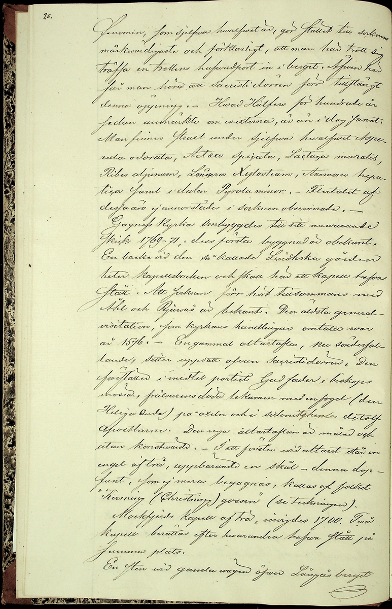 Reseberättelse om en antikvarisk undersökningsresa under juli och augusti månader år 1867 av läroverksadjunkten O. W. Wahlin. 

Socknar som är beskrivna: 
-Leksand (Sunnanäng, Hjortnäs, Sjugare, Gårda häll,Bergsäng, Tjuvholmen, Kärrongbron, Trutsudden, Drittnäs, Gullgatan, Kråkham, Björkberg,    Granberg, Laknäs, Flenberget, Skyberget, Hjortnäs). 
-Rättvik (Tina, Kyrkudden, Brottningen, Hällskärsudden, Kungshols-högen, Kungshamnsskär, Stumsnäs, Amnskär, Kungsviken, Erik Nicule's sten,    Stenen i Norränget, Kalken, Altsarbyn, Benkammar-åkern, Rvergistus åkern, Kyrkboden). 
-Ore (Vindförsberg, Dalfors)
-Orsa (Ore älven)
-Mora (Kråkberg, Orsasjön, Vånsnäs udde, Öna, Långlet, Jättgraven, Vagngropa, Kättbo, Venjan, Skottmyran, Vimo hed, Leksberget)
-Venjan (Vindfångnäset, Torrnäset, Van, Norra Finnäs, Ryttarheden, Landbobyn)
-Järna (Trollhålan)
-Gagnef (Svedjan, Hedningaknös, Bastbergets fäbod, Kjättsar bodarna, Gråbodarna, trollkyrka, Långåsberget, Rista, Norbäcksbodarna)

Not:  Munkstil, runor, Sax-musköt, kalkbod, pilskaft, lada, skatter, benbitar, metallgryta, lansspetsar, knivar, slagg, myrjärn, metallskål, Valborgsmässa, kyrkbyggnad, kummel, stenkummel, kol, rösen, gravhög, ättehög, kopparkista, altartavla, jätte, korsvägar, slagfält.
----------------------------------------------------------------------------------
-By (Fimossen, Trankullen, Fullsta gärde, Näs kvarn, Biskopsholmen, Berg, Orrbergs gubbe, Dansarhedarna, Grönsinka bruk, Rossberga, Tyskbo,    Ingeborgbo slätten, Hofmans pina, Pinan, Fornby, Degerbacken, Näs färja)
-Folkärna (Bäsingen,Brunnbäcks färja, Utsunds färja, Degerön, Dalkarlsmyran, Lerbäcken, Viddarsboda) 
-Grytnäs (Grådö, Baggbohed, Knallasbenning, Avesta kapell, Åsbo kvarn, Lappkällan).

Not: 
-By: Gravhögar, svärd, stålhuva, styckekulor, runsten, biskop Svinhufvud, biskop Trolle, stenröse, gränsröse, offerröse (offerkast), mordplats,    stridsyxa, begravningsplats, Digerdöden, helsingerunor, stenyxor, skafthålsyxa.
-Folkärna: Hillebard, stridshammare, Digerdöden, stenyxor, flinta. -Grytnäs: jättar, gryta, älvkvarn, kvarnsten, ältan, lappar. 
 2: Utdrag av föregående berättelse. (3 sidor).
 3: Karta över fornminnen i Mora; "Grafhögarne vid Kråkberg", Skottmyran och Venjan; "Kumlen vid Vansjön" och "Kumlen å Vindfångnäset".


Handlingen består av 1 bok (29 sidor) "Fornminneföreningen - Diverse handlingar".