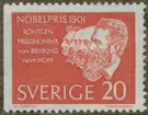 Frimärke ur Gösta Bodmans filatelistiska motivsamling, påbörjad 1950.
Frimärke från Sverige, 1961. Motiv av (nr. 4 fr. vänster): Wilhelm Conrad Röntgen: 1845-1923. Tysk fysiker. Upptäckte 1895 de strålar som utgå från kroppar som träffas av katodstrålar. De kallades av honom X-strålar (=röntgenstrålar). Gav upphov till röntgenfotografering samt bekämpande av kräftsjukdomar med röntgenstrålar. Första Nobelpris i fysik: 1901. -60-årsminnet av första Nobelprisutdelningen 1901-