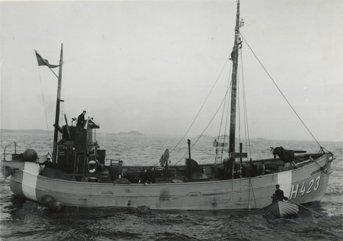 Hjälpvedettbåten H423.