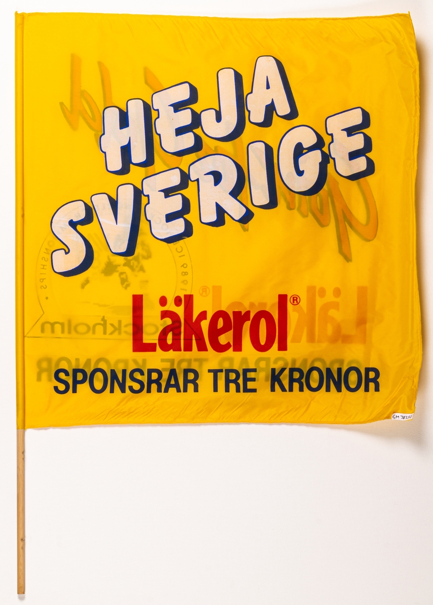 Gul supporterflagga för Ishockey VM 1989.