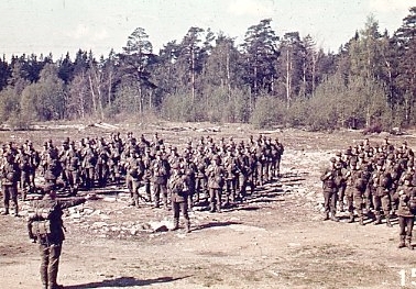 Soldats uppträdande. Ordergivning.