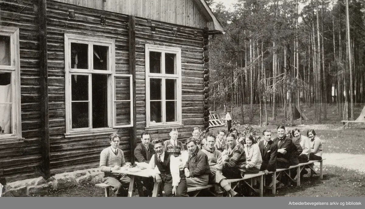 AUFs pinsestevne i Nesbyen 1930. Medlemmer av Majorstua AUL "Frihet".