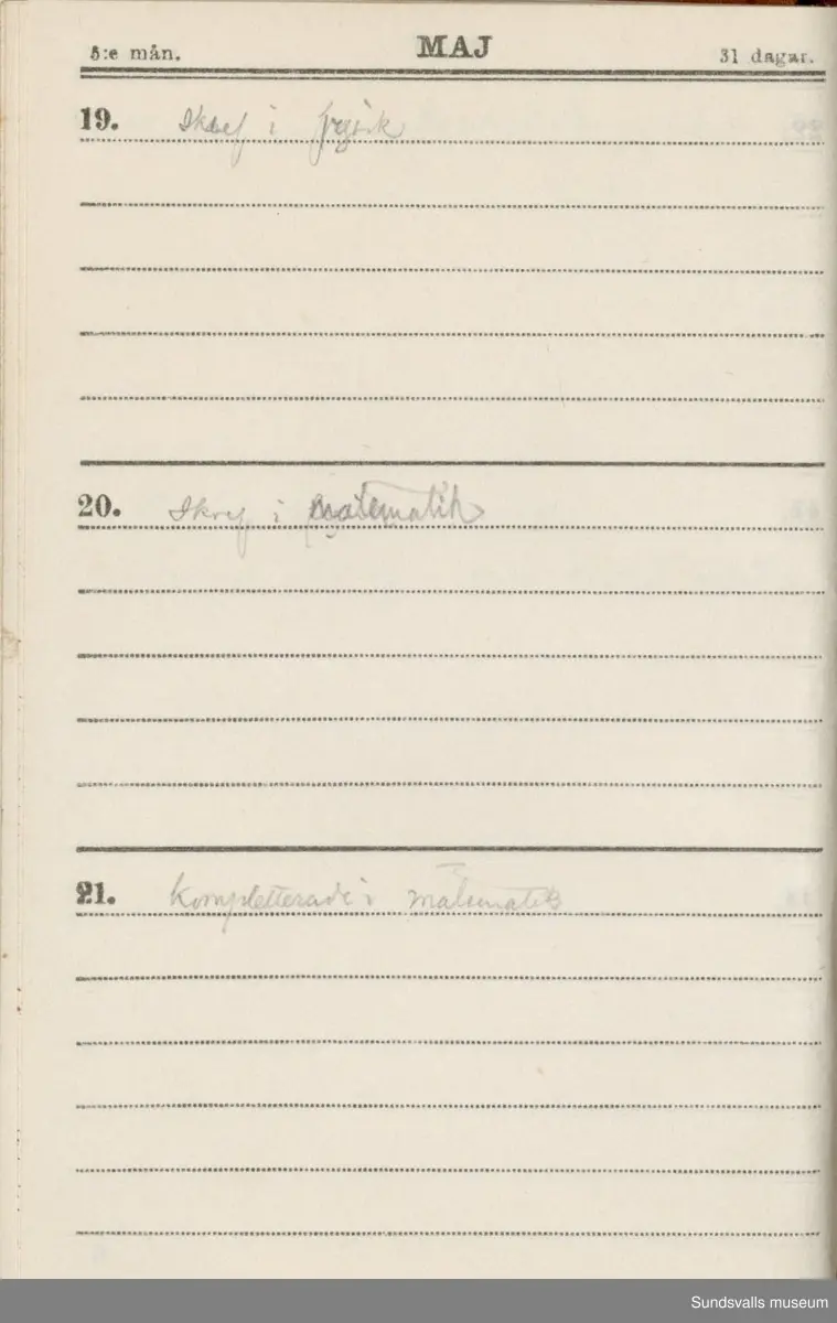 Dagbok. Erik Petter Wallmark (1870-1891) 

E.P. Wallmark föddes på ett hemman i Valla, Selånger. Han var student vid Uppsala universitet och klarade sin fil.kand. på endast två terminer.  E.P. Wallmark var sjuk i tbc och avled endast 20 år gammal. 
Anteckningarna, skrivna mellan 1888-1891, rör bland annat hans tid i Uppsala och sjukdomens förlopp. 


Se länkade filer för komplett dadbok.