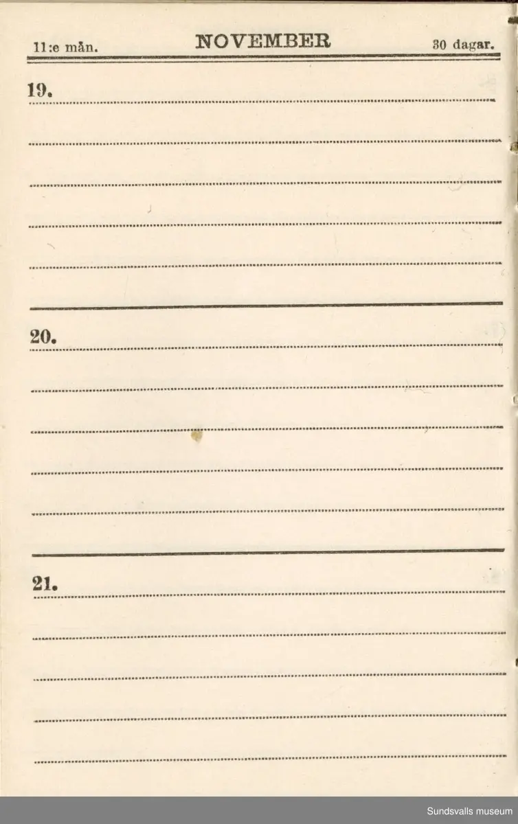 Dagbok. Erik Petter Wallmark (1870-1891) 

E.P. Wallmark föddes på ett hemman i Valla, Selånger. Han var student vid Uppsala universitet och klarade sin fil.kand. på endast två terminer.  E.P. Wallmark var sjuk i tbc och avled endast 20 år gammal. 
Anteckningarna, skrivna mellan 1888-1891, rör bland annat hans tid i Uppsala och sjukdomens förlopp. 

Se länkade filer för komplett dagbok