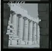 2795 Grekland Akropolis med runierna av bl.a. templen Parthenon och Erechtheion.