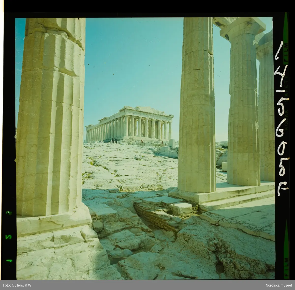 2795 Grekland Akropolis med runierna av bl.a. templen Parthenon och Erechtheion.